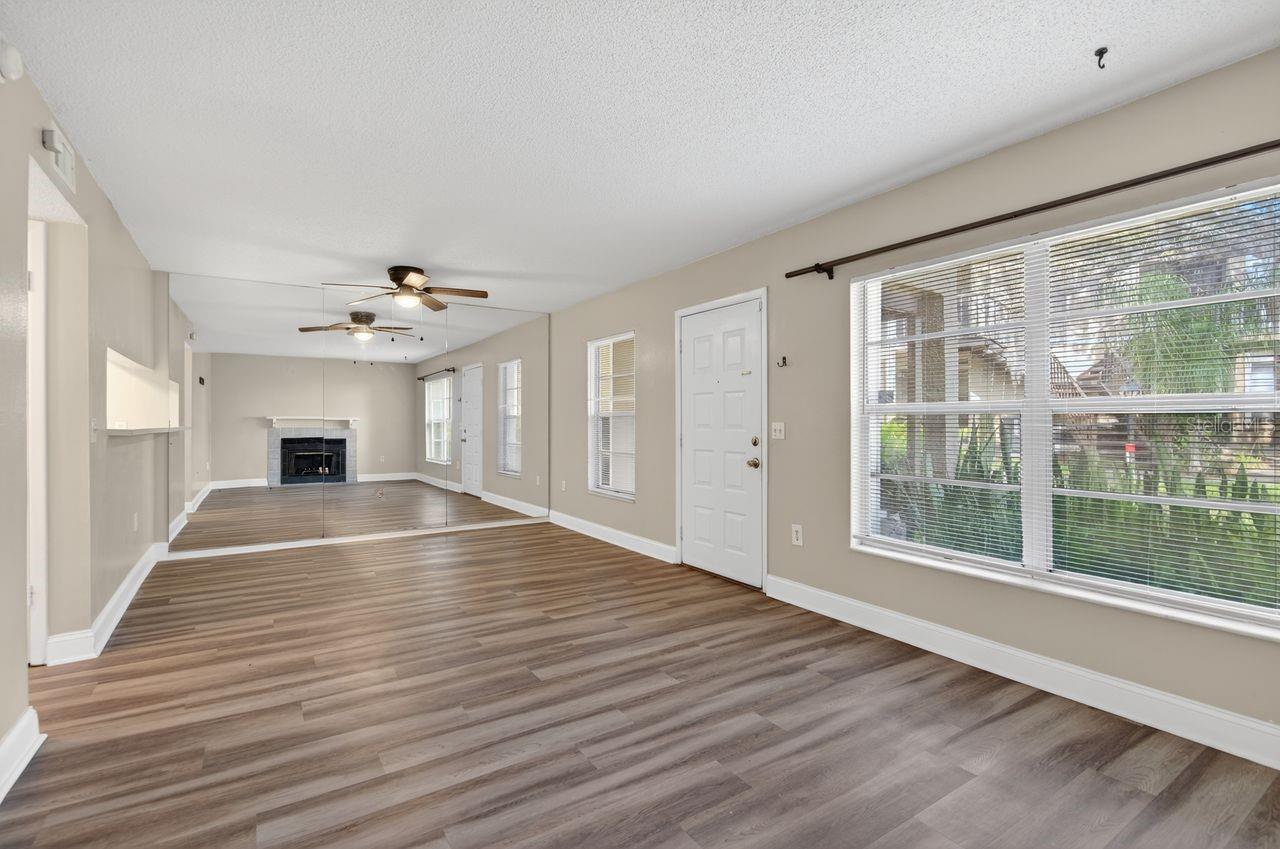 Image 6 of 34 For 14319 Hanging Moss Circle 102