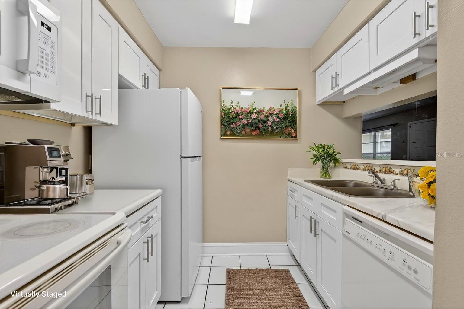 Image 7 of 34 For 14319 Hanging Moss Circle 102