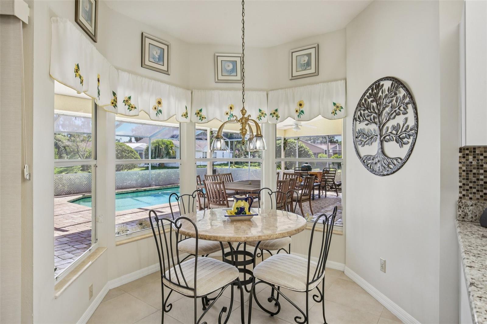 Image 10 of 35 For 3158 Shoreline Drive