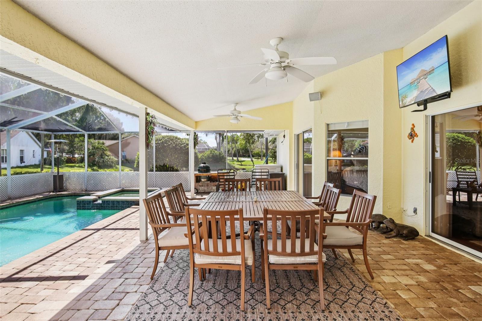 Image 22 of 35 For 3158 Shoreline Drive