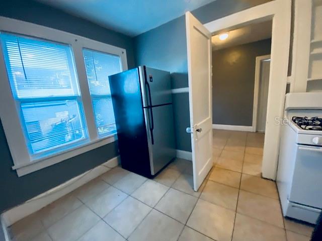 Image 5 of 13 For 1960 4th Avenue N 5