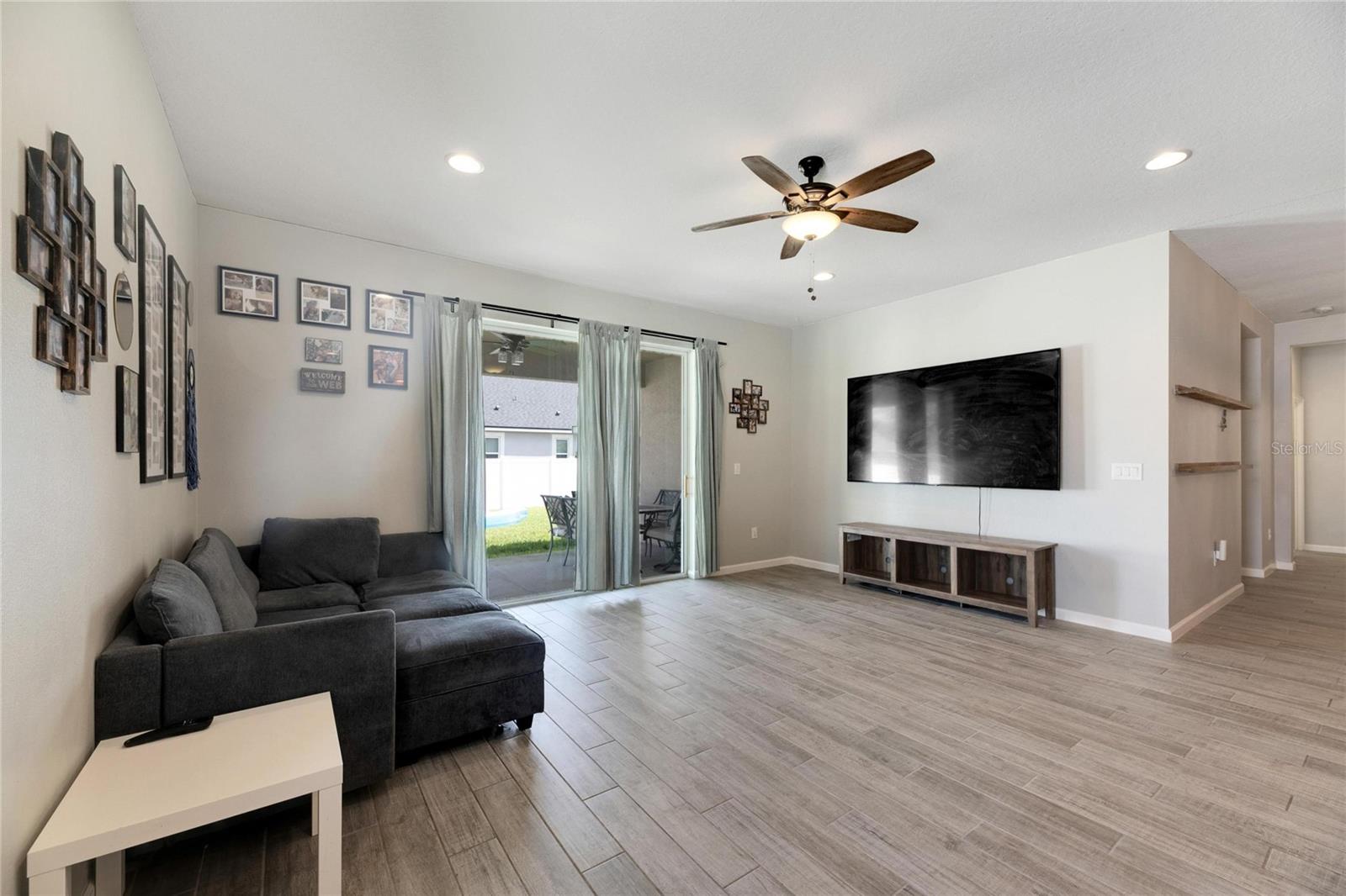 Image 22 of 98 For 13012 Rain Lily Drive