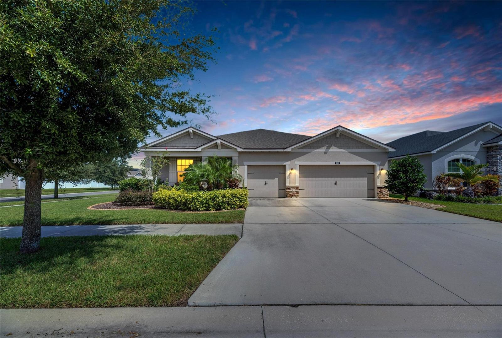 Image 61 of 98 For 13012 Rain Lily Drive