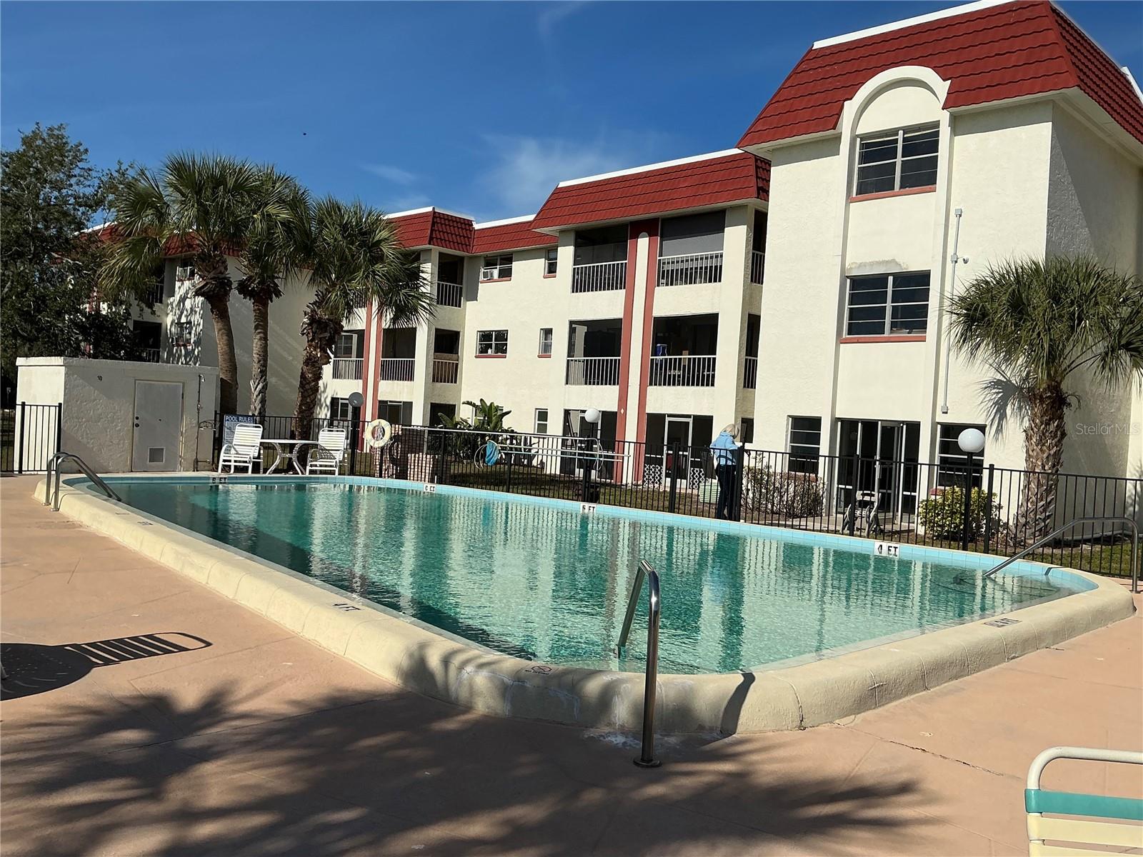 Image 3 of 12 For 1860 Massachusetts Avenue Ne 311