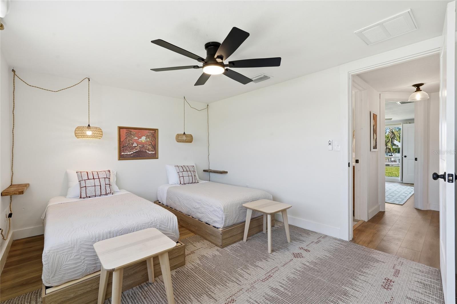 Image 21 of 32 For 3627 Ortona Drive