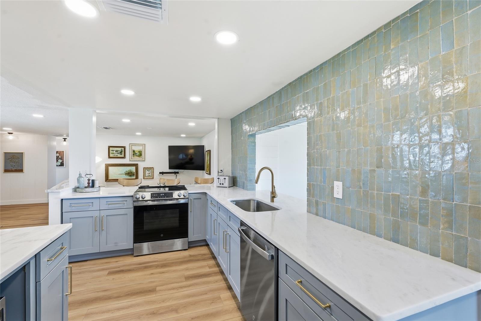 Image 9 of 32 For 3627 Ortona Drive