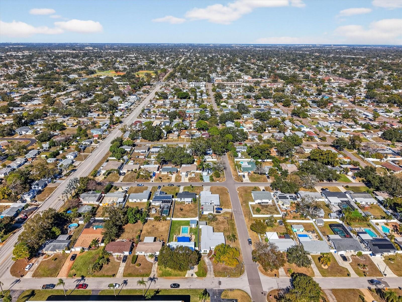 Listing photo id 38 for 5701 14th Avenue N