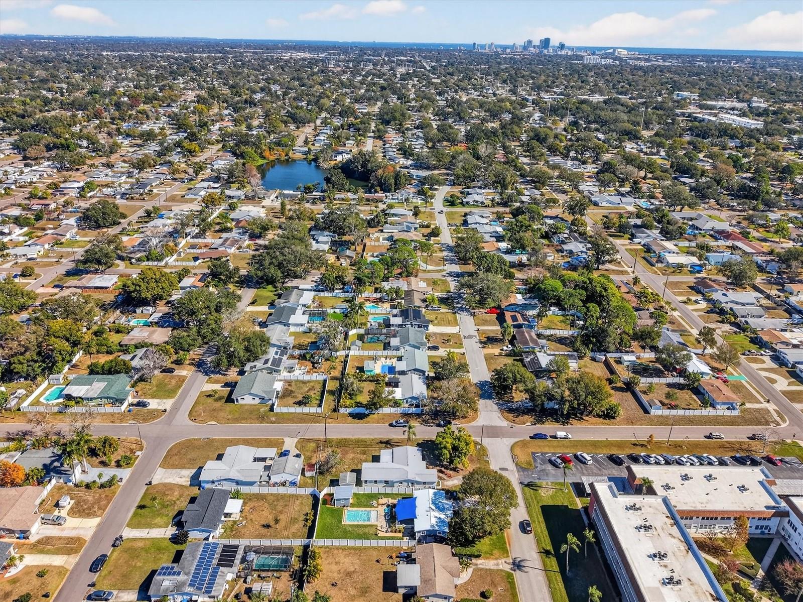 Listing photo id 40 for 5701 14th Avenue N