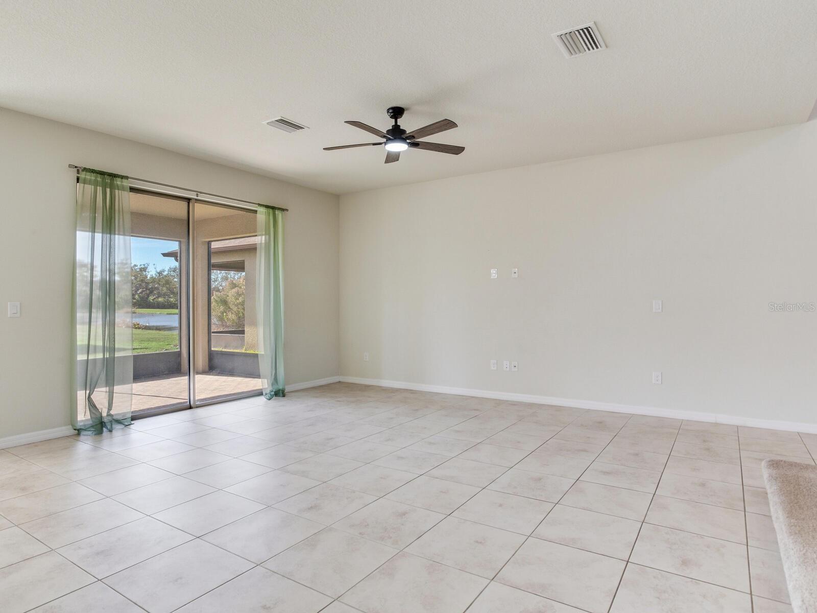 Image 11 of 43 For 8306 Red Spruce Avenue