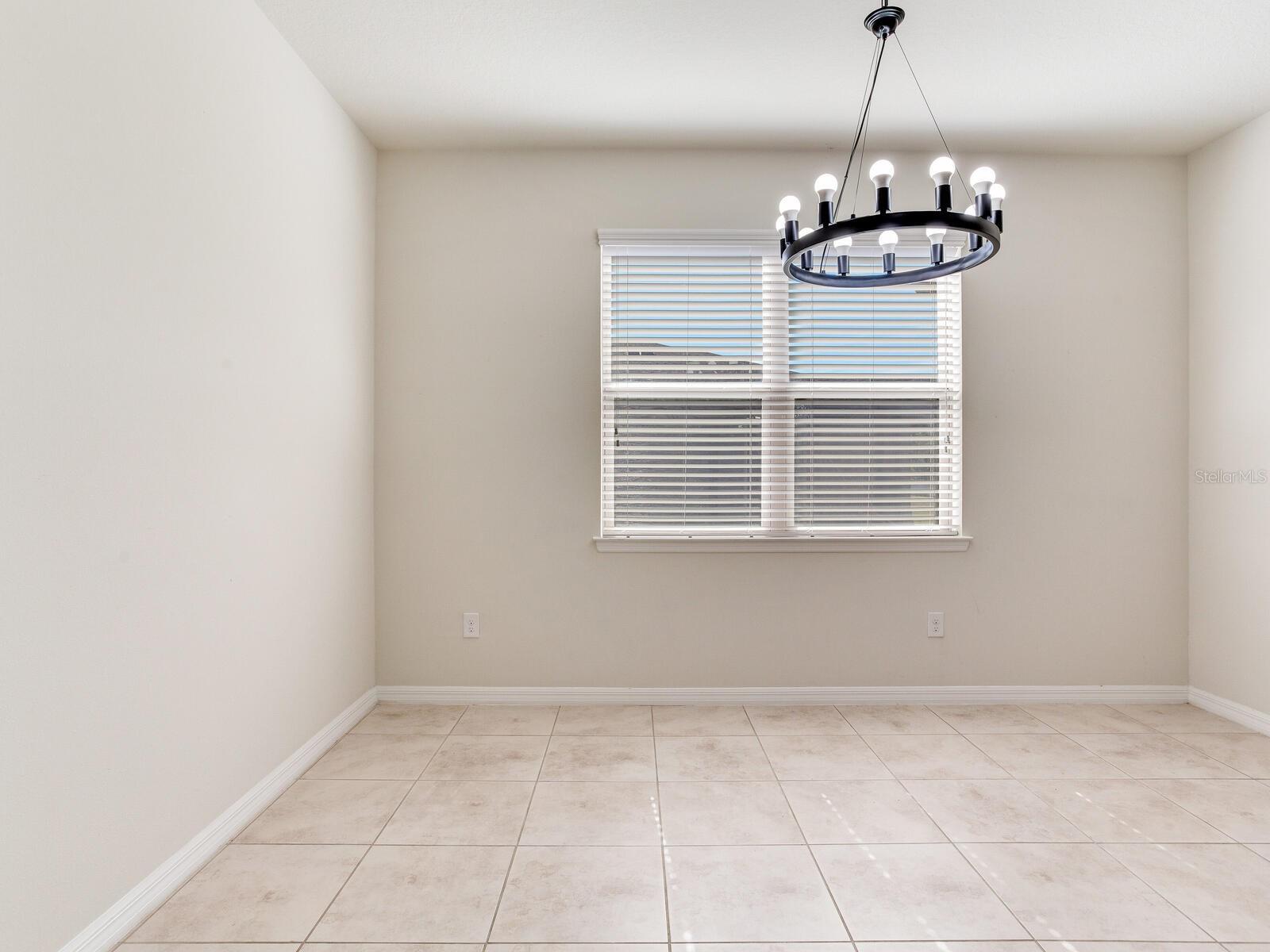 Image 17 of 43 For 8306 Red Spruce Avenue