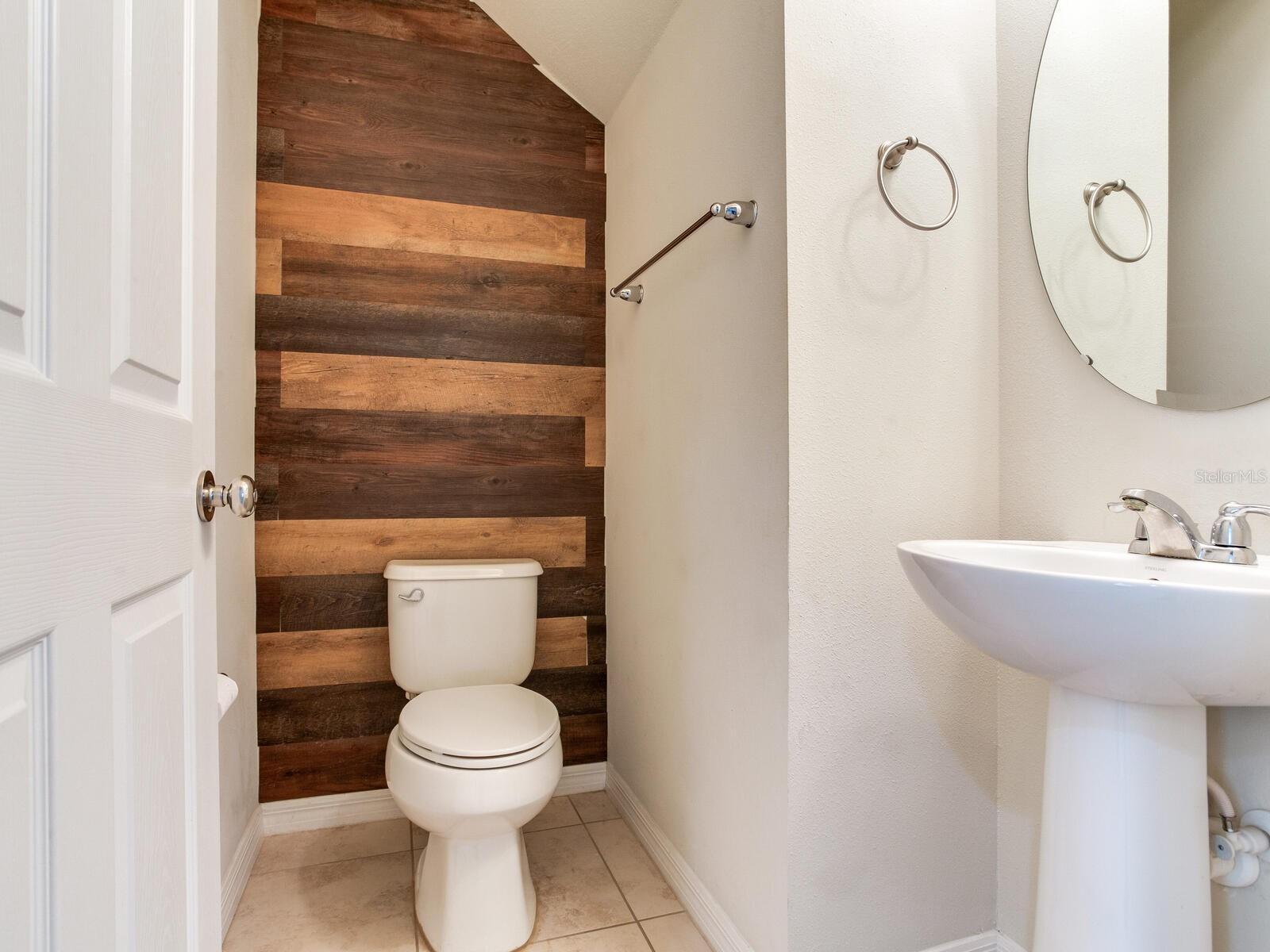 Image 18 of 43 For 8306 Red Spruce Avenue