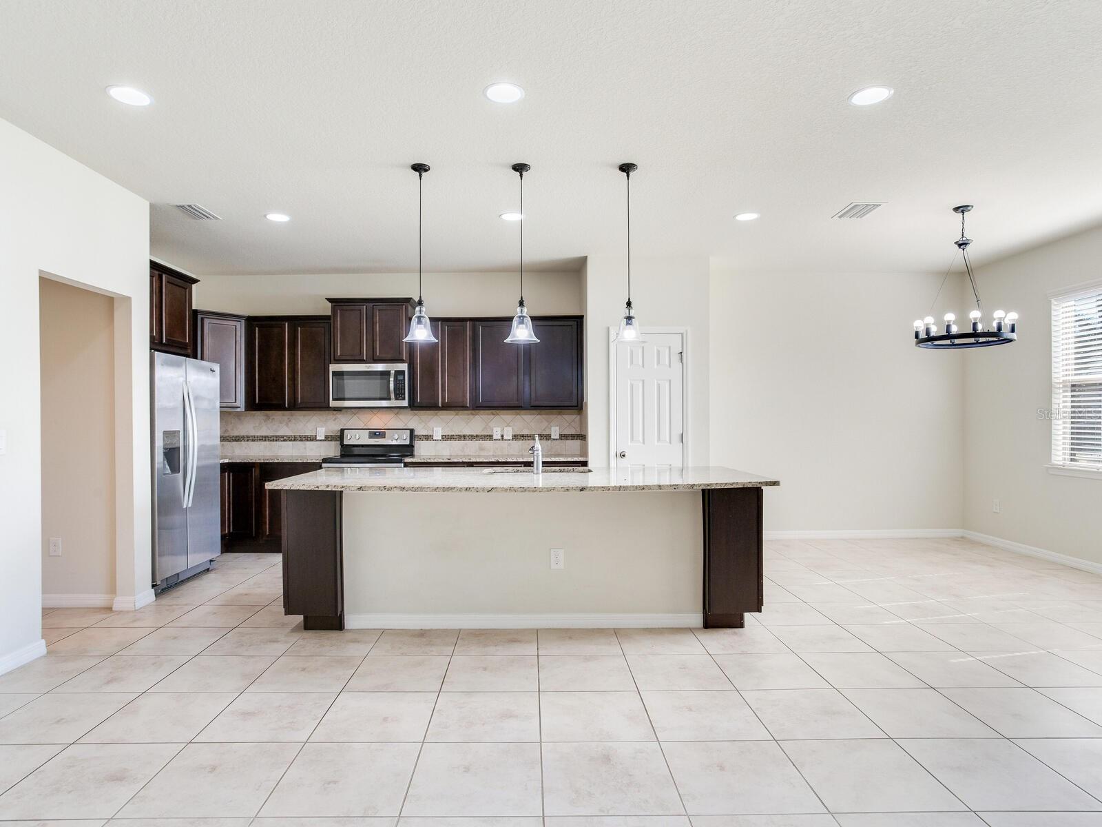 Image 8 of 43 For 8306 Red Spruce Avenue