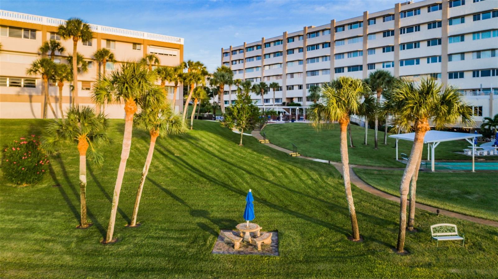 Image 41 of 68 For 100 Bluff View Drive 604c