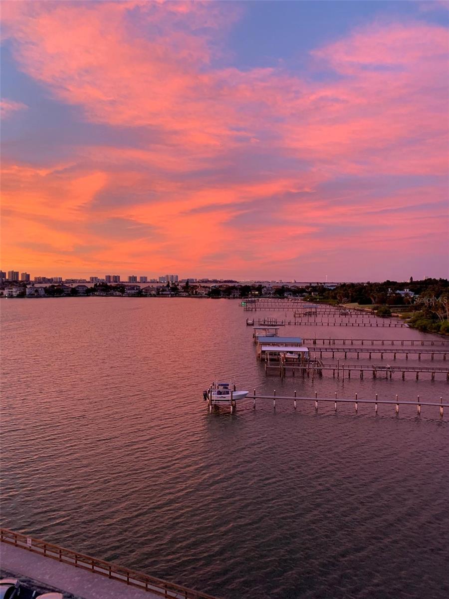 Image 62 of 68 For 100 Bluff View Drive 604c