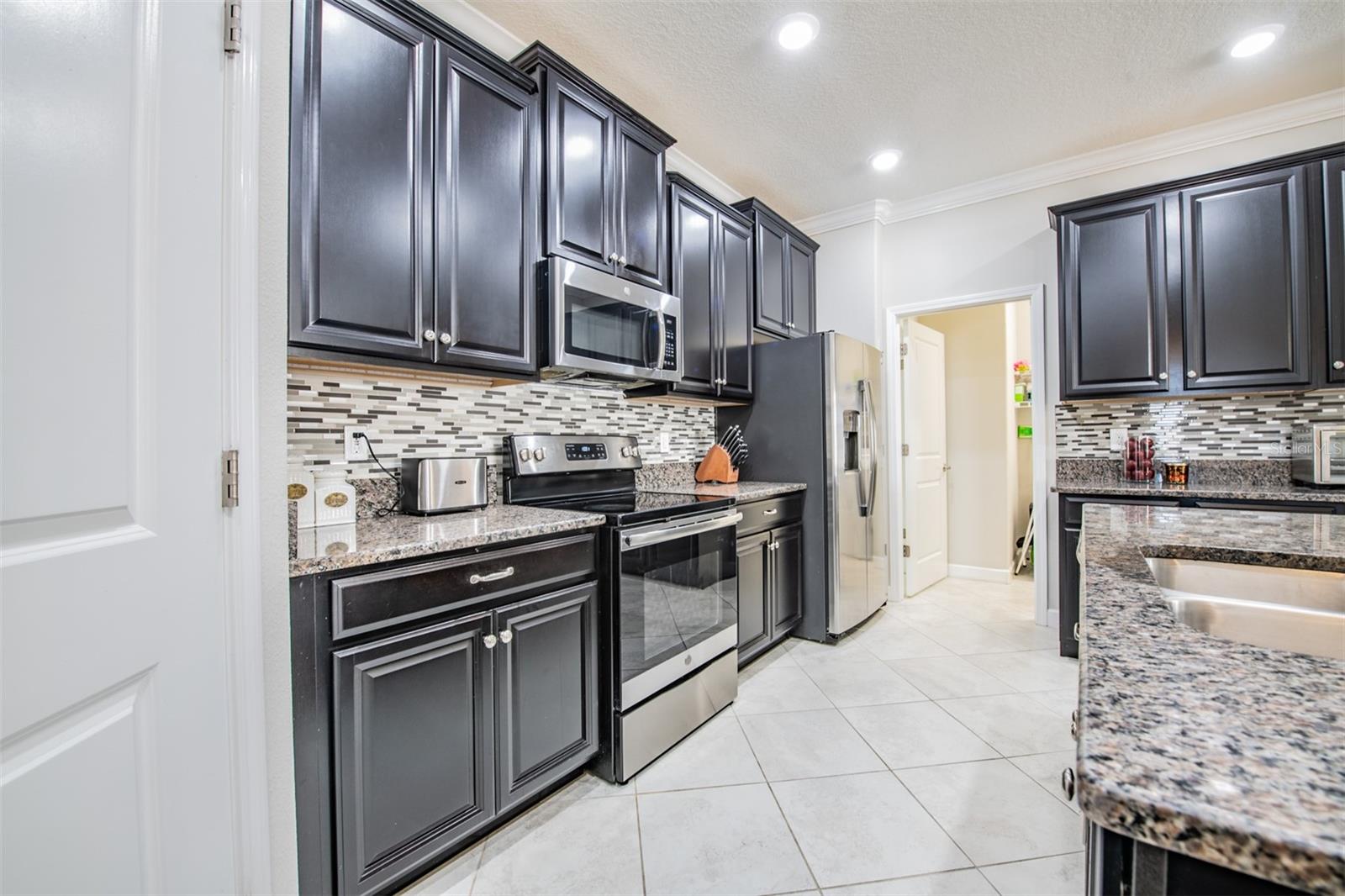 Image 20 of 77 For 32123 Goddard Drive