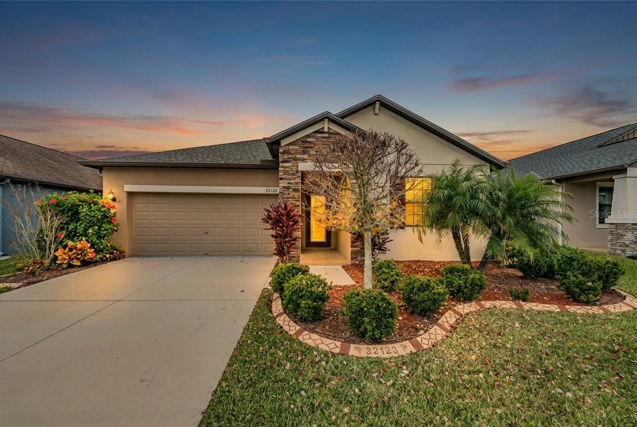 Image 42 of 77 For 32123 Goddard Drive