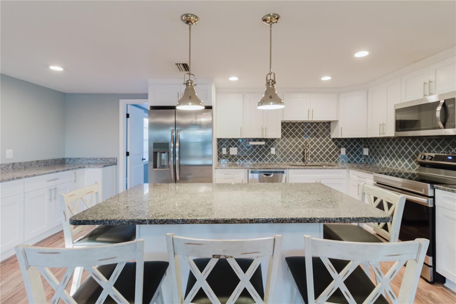 Image 14 of 54 For 6629 Albemarle Parkway