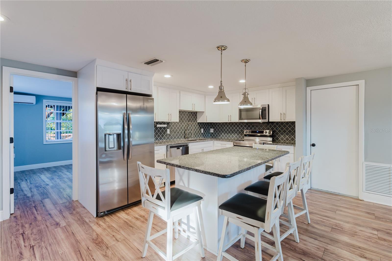 Image 15 of 54 For 6629 Albemarle Parkway