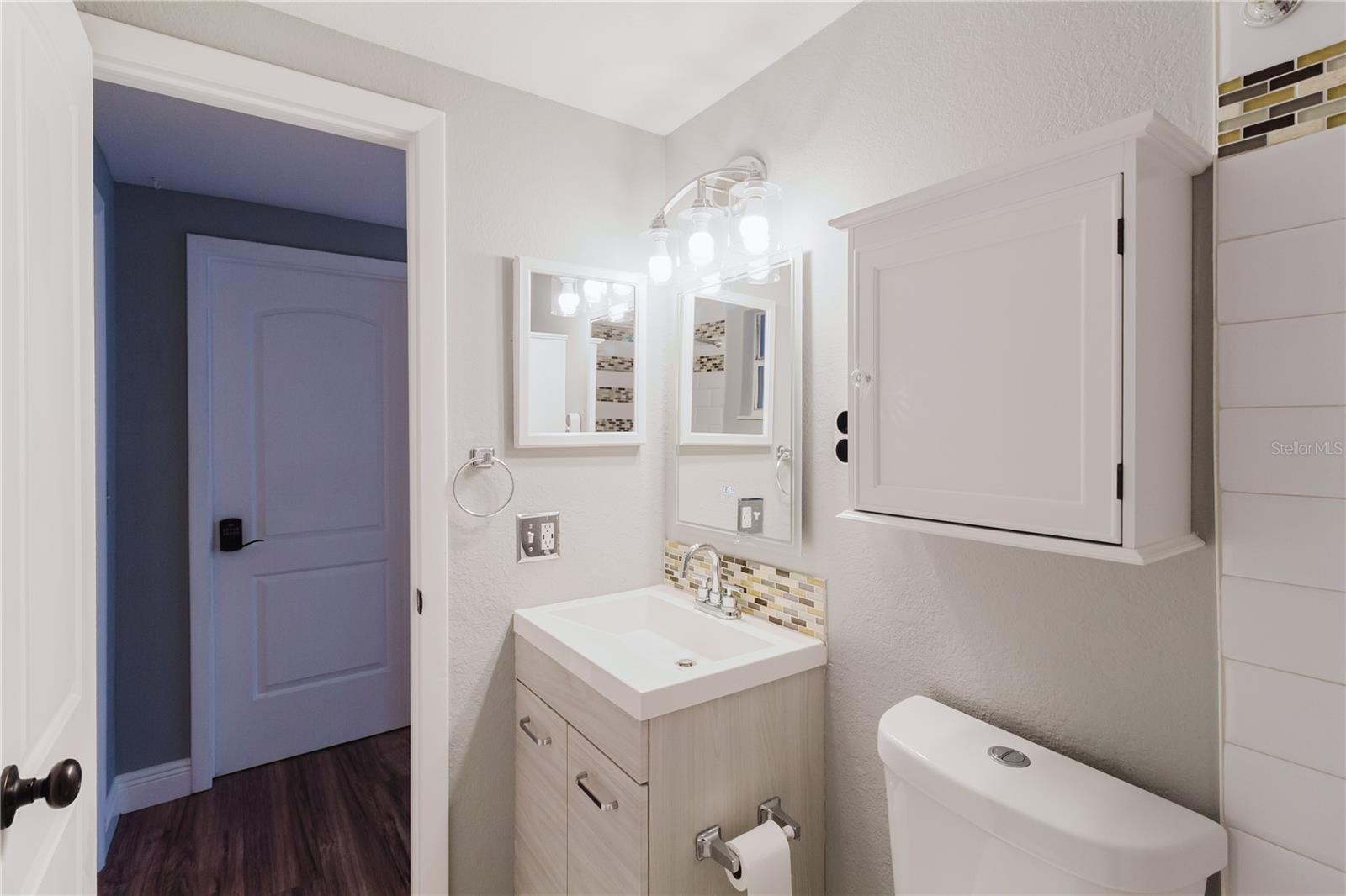 Image 32 of 54 For 6629 Albemarle Parkway