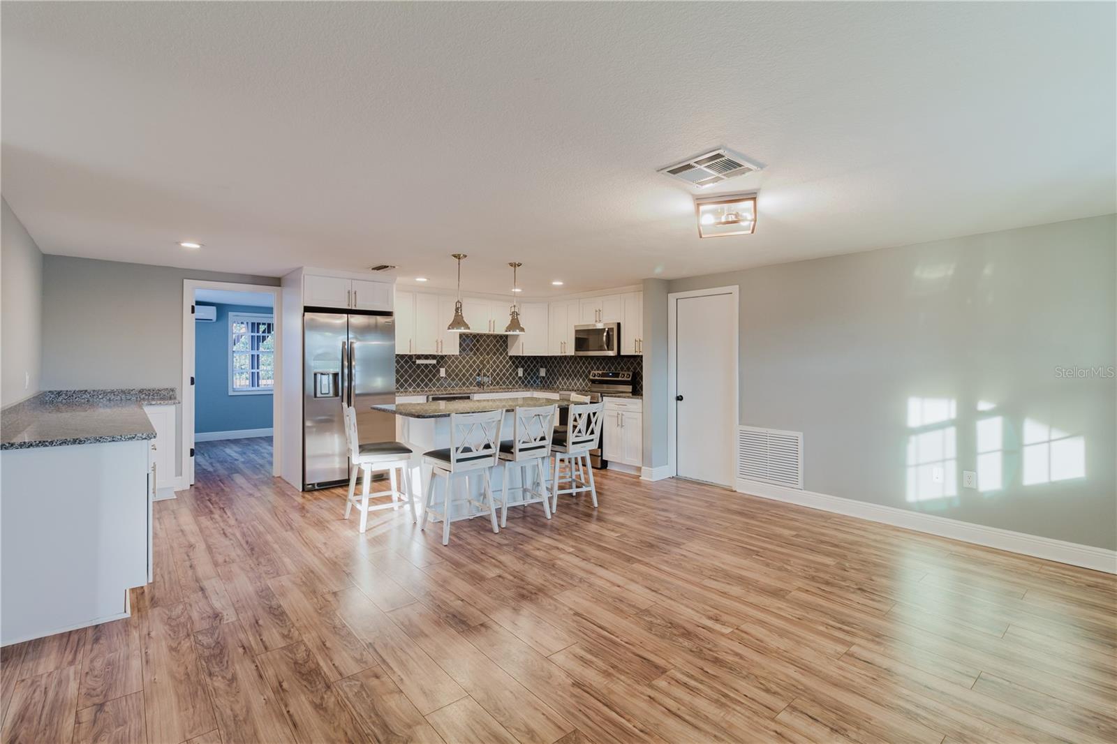 Image 7 of 54 For 6629 Albemarle Parkway