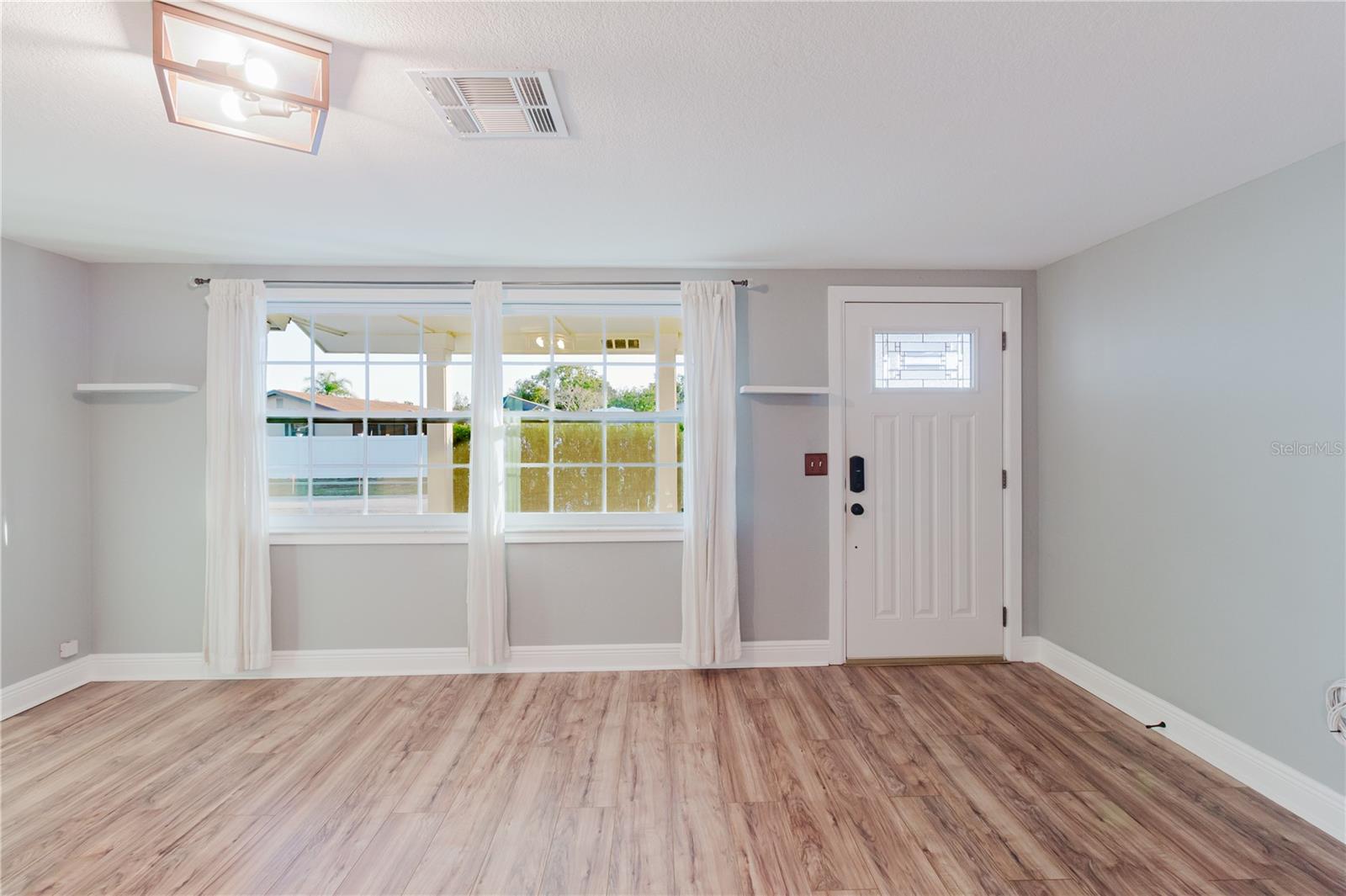 Image 8 of 54 For 6629 Albemarle Parkway