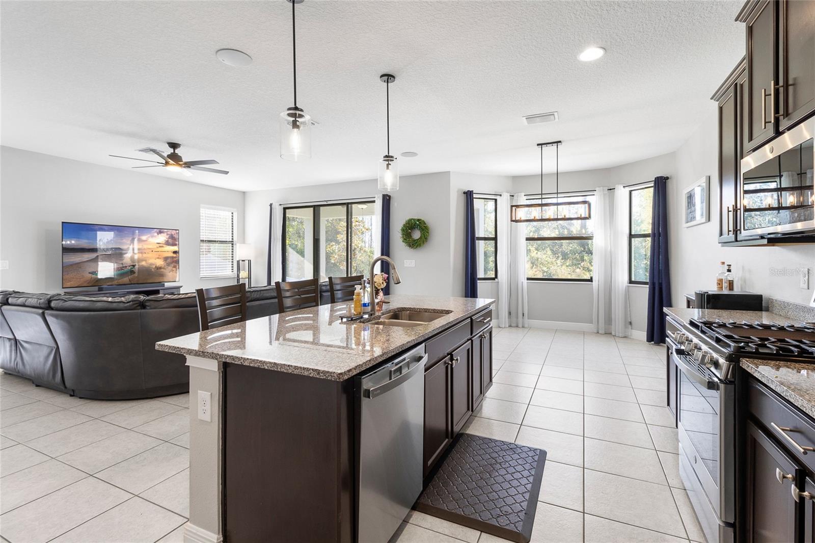 Image 12 of 37 For 19852 Lonesome Pine Drive