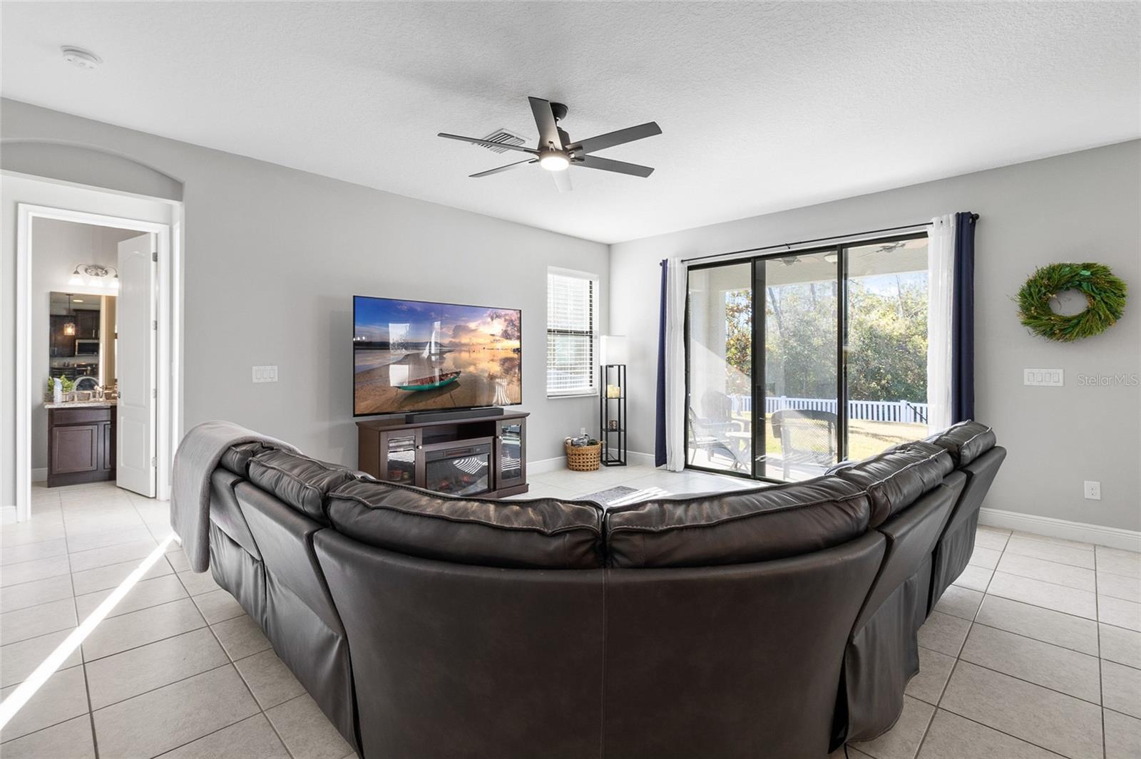 Image 14 of 37 For 19852 Lonesome Pine Drive