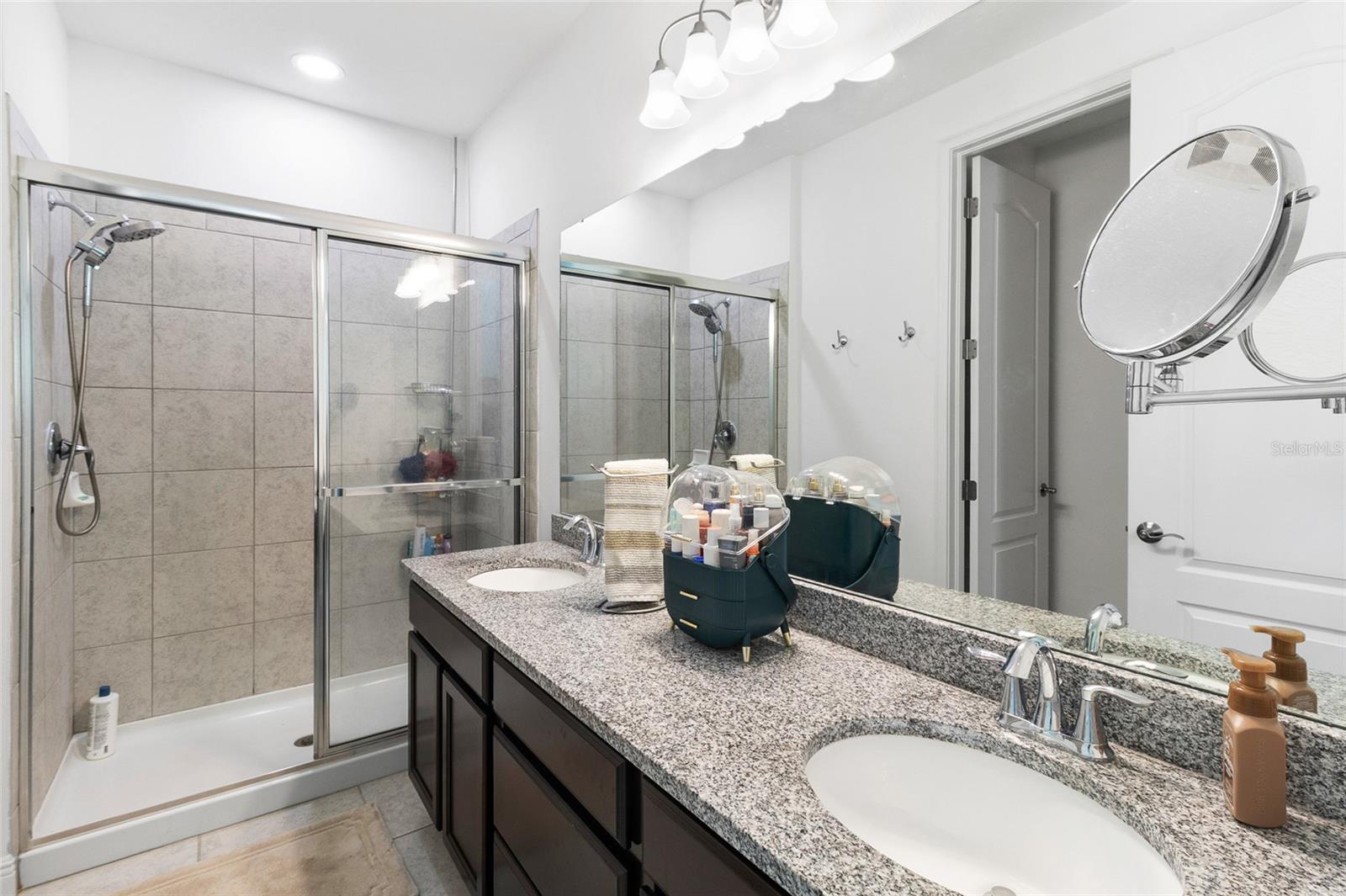 Image 22 of 37 For 19852 Lonesome Pine Drive