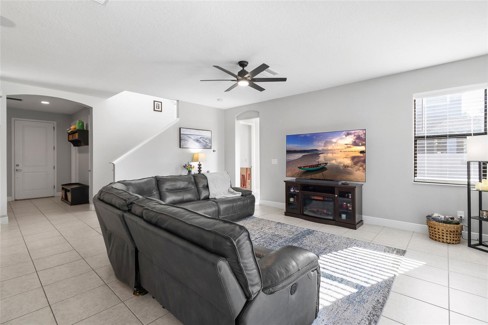 Image 7 of 37 For 19852 Lonesome Pine Drive