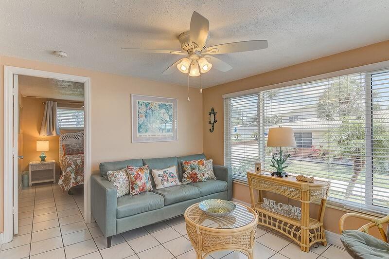 Image 14 of 30 For 6020 Midnight Pass Road 1