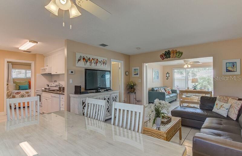 Image 21 of 30 For 6020 Midnight Pass Road 1