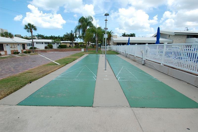 Image 29 of 30 For 6020 Midnight Pass Road 1