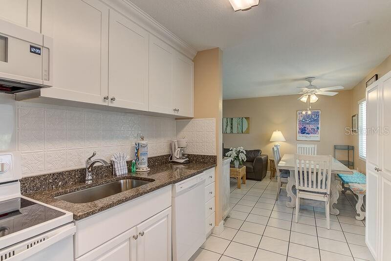 Image 5 of 30 For 6020 Midnight Pass Road 1