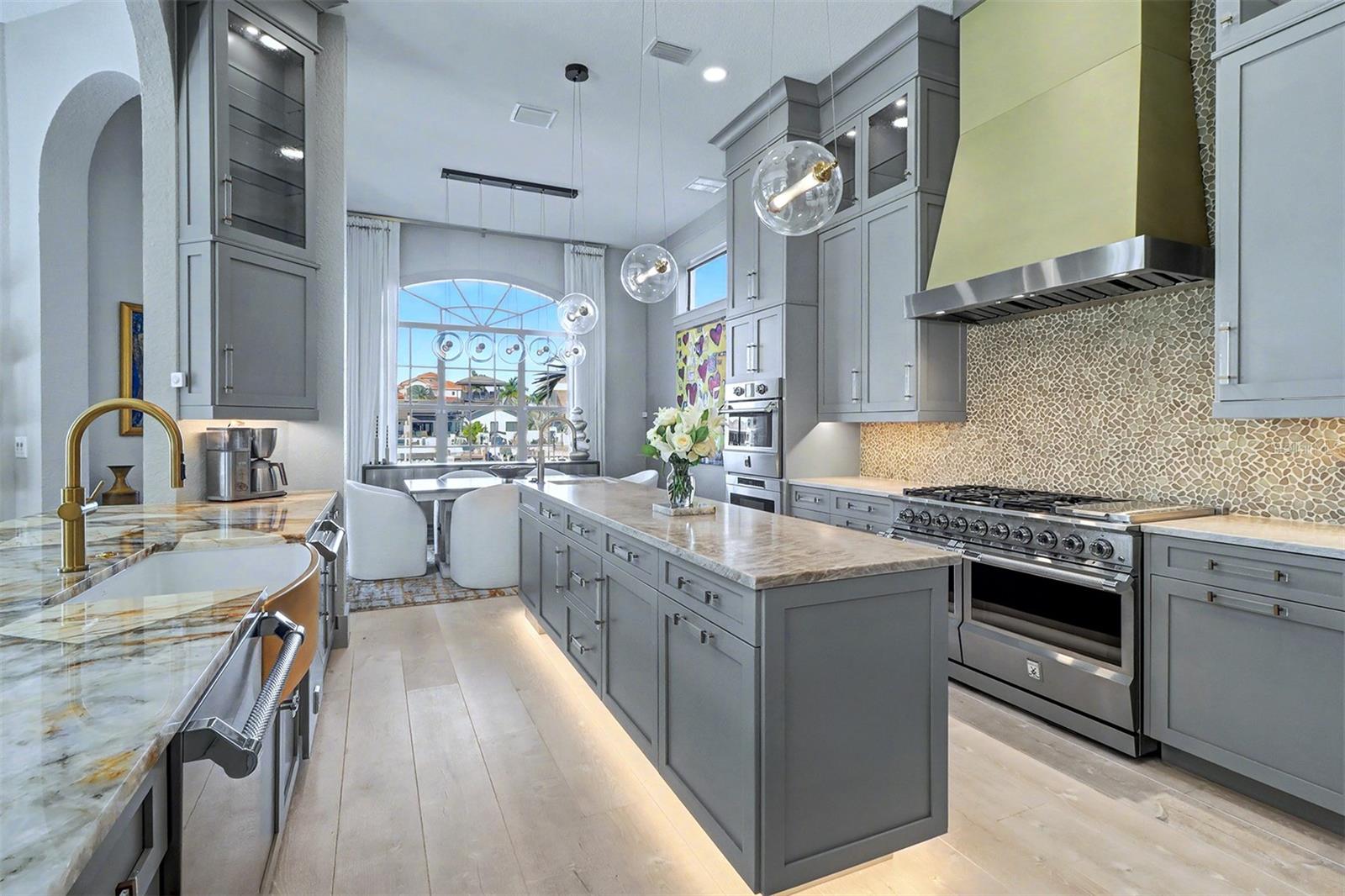 Image 10 of 42 For 4635 Dolphin Cay Lane S