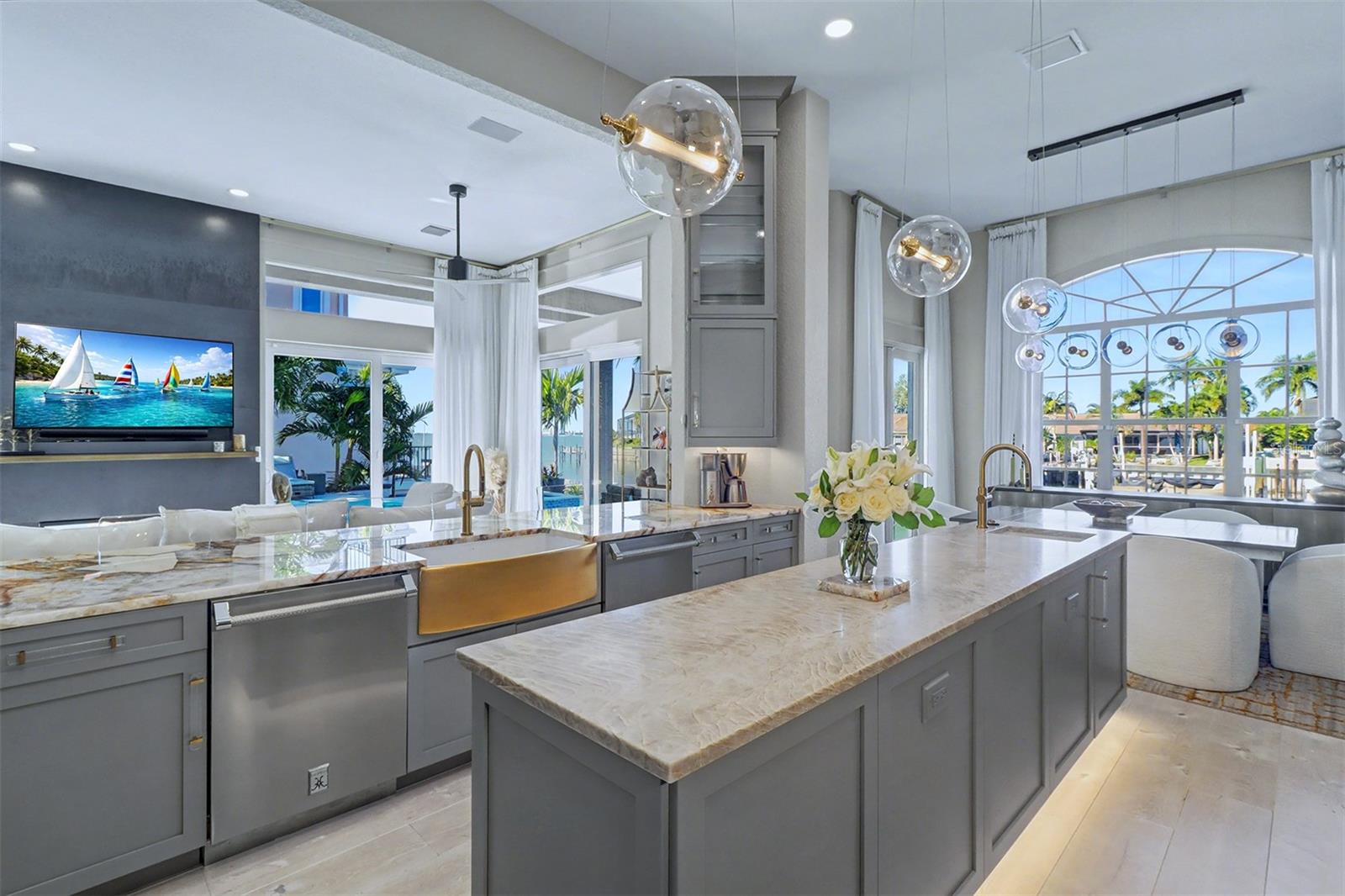 Image 13 of 42 For 4635 Dolphin Cay Lane S