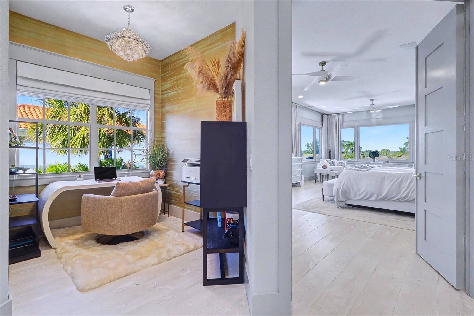 Image 22 of 42 For 4635 Dolphin Cay Lane S