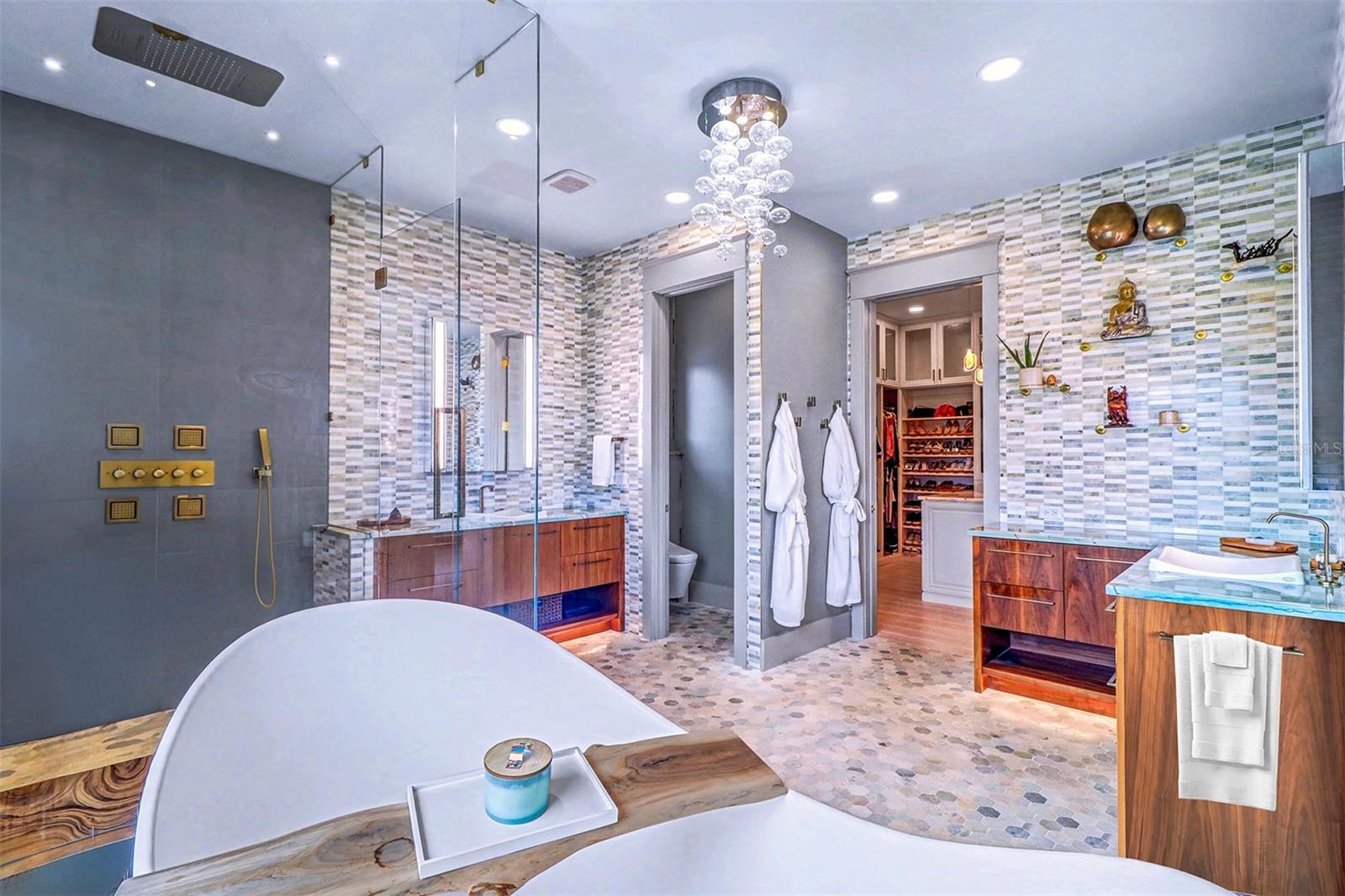 Image 26 of 42 For 4635 Dolphin Cay Lane S