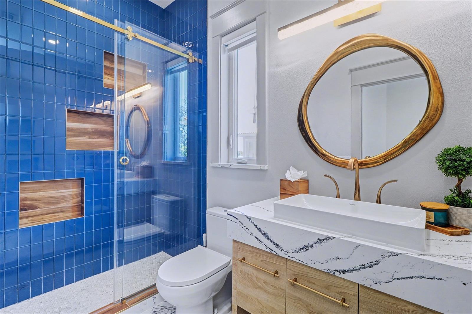 Image 32 of 42 For 4635 Dolphin Cay Lane S