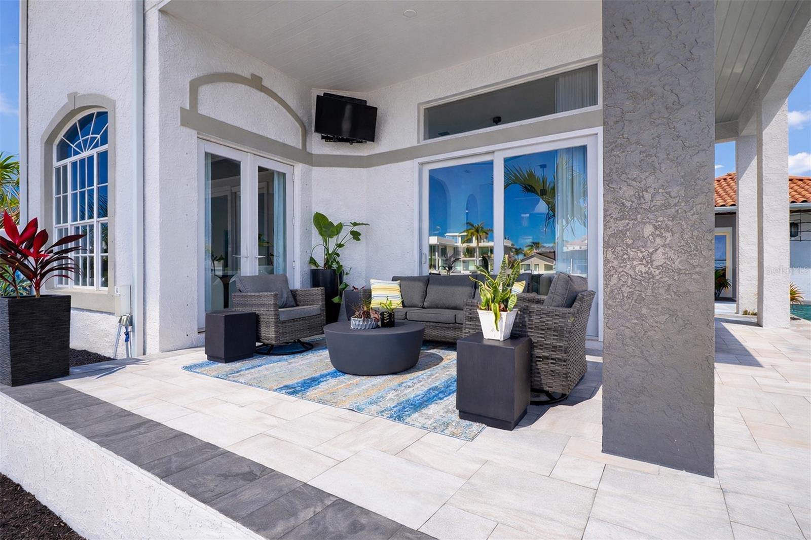 Image 35 of 42 For 4635 Dolphin Cay Lane S