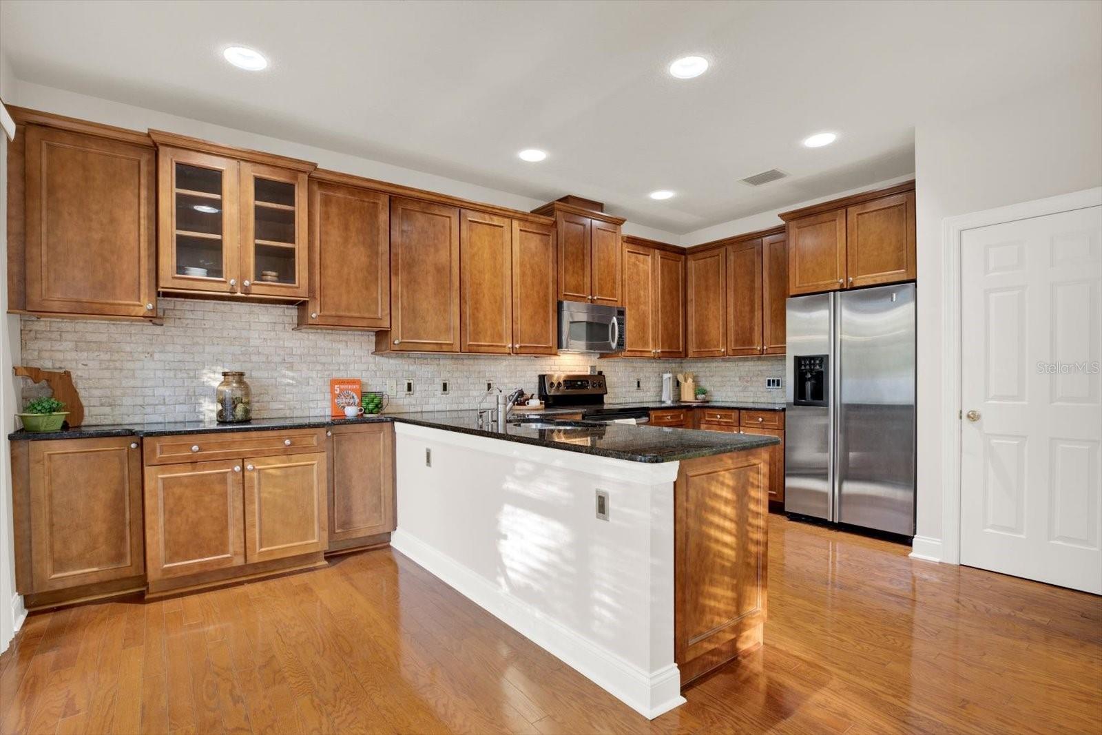 Image 12 of 64 For 3511 Heards Ferry Drive