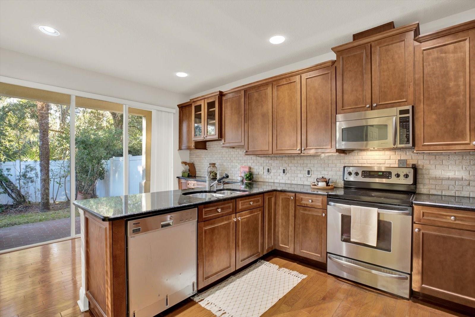 Image 14 of 64 For 3511 Heards Ferry Drive