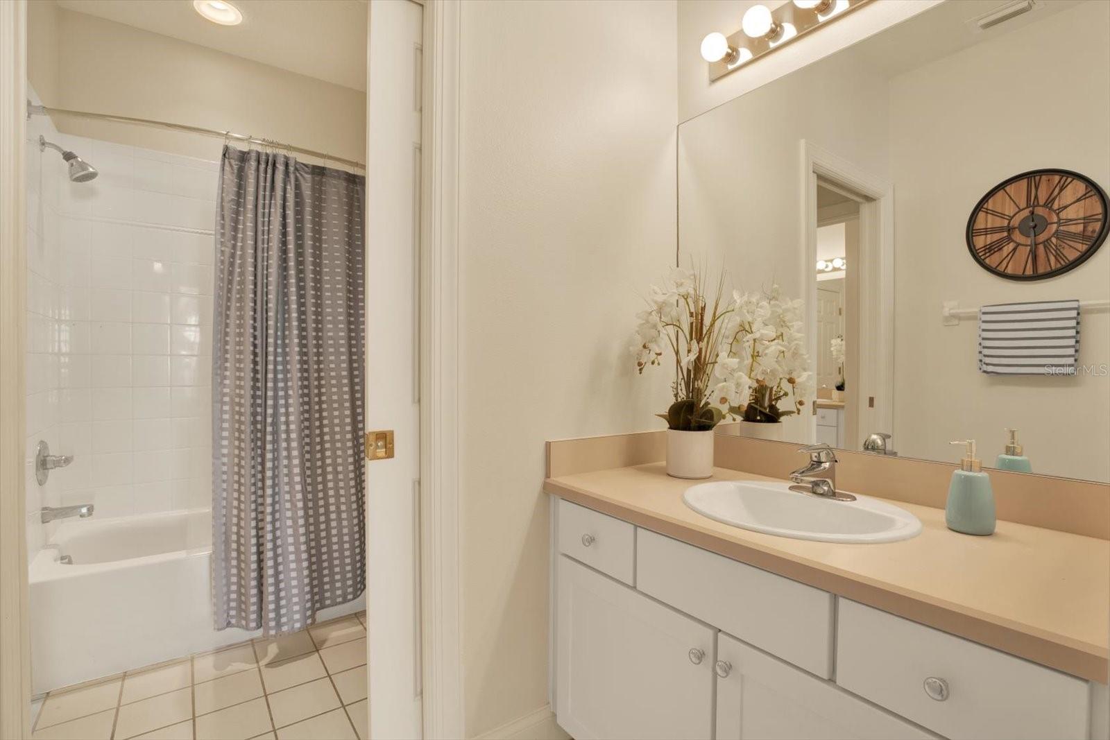 Image 36 of 64 For 3511 Heards Ferry Drive