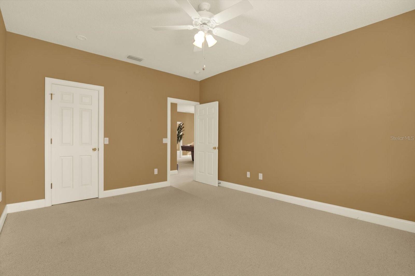 Image 39 of 64 For 3511 Heards Ferry Drive