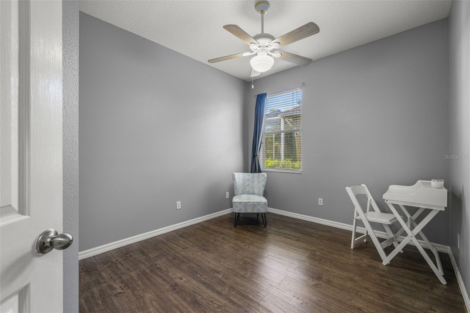 Image 21 of 26 For 8425 Fenwick Avenue