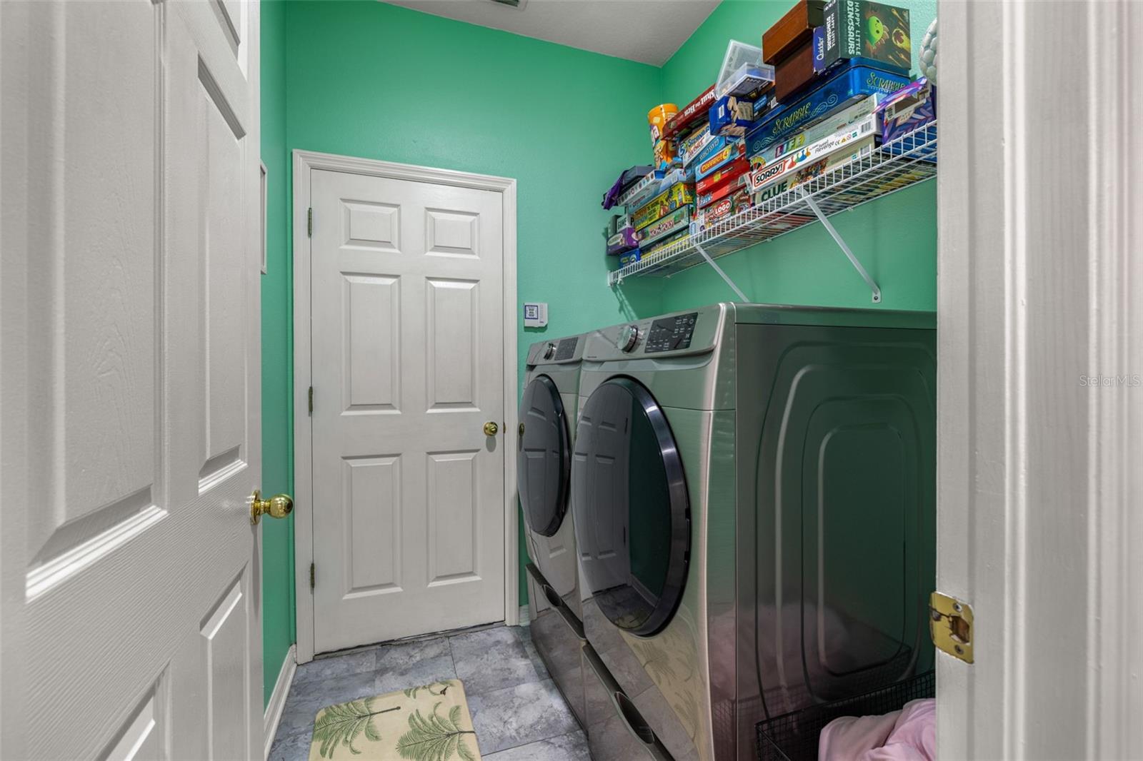 Image 22 of 26 For 8425 Fenwick Avenue