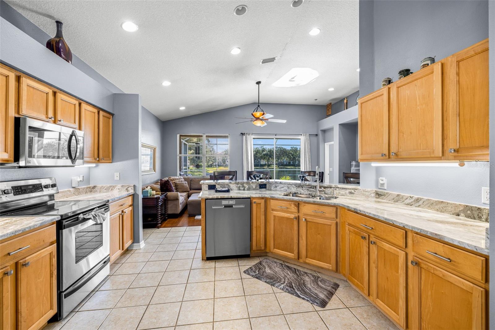 Image 9 of 26 For 8425 Fenwick Avenue