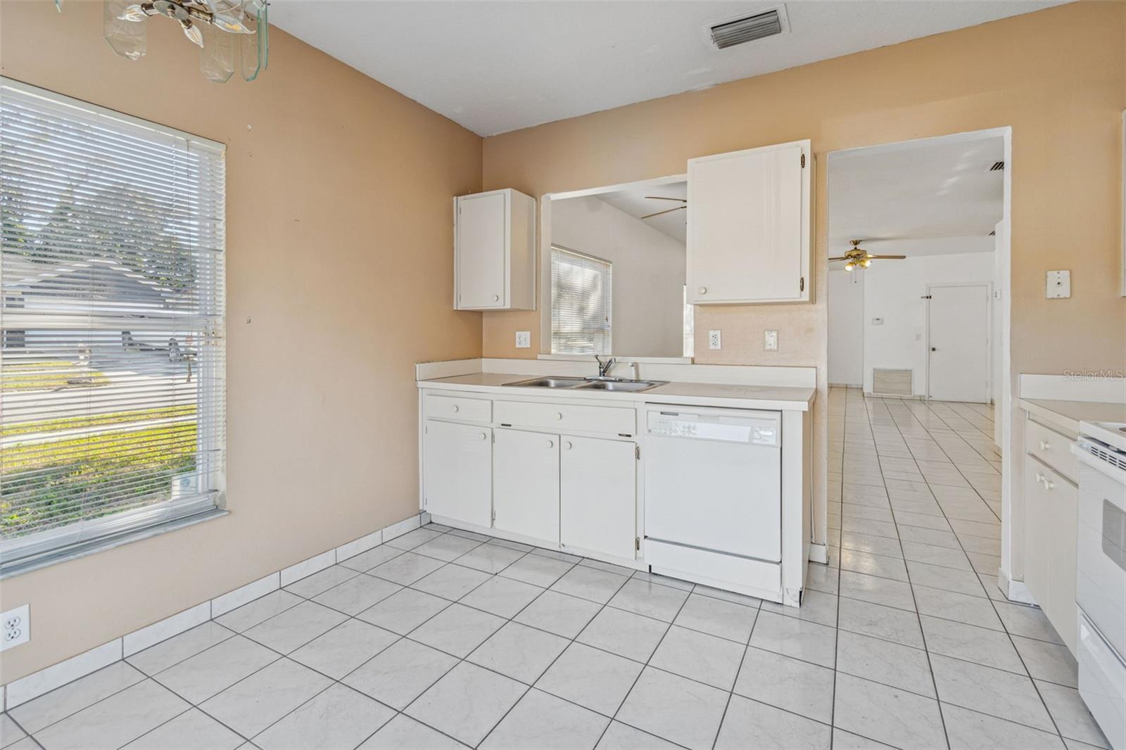 Image 17 of 55 For 11022 Connacht Way