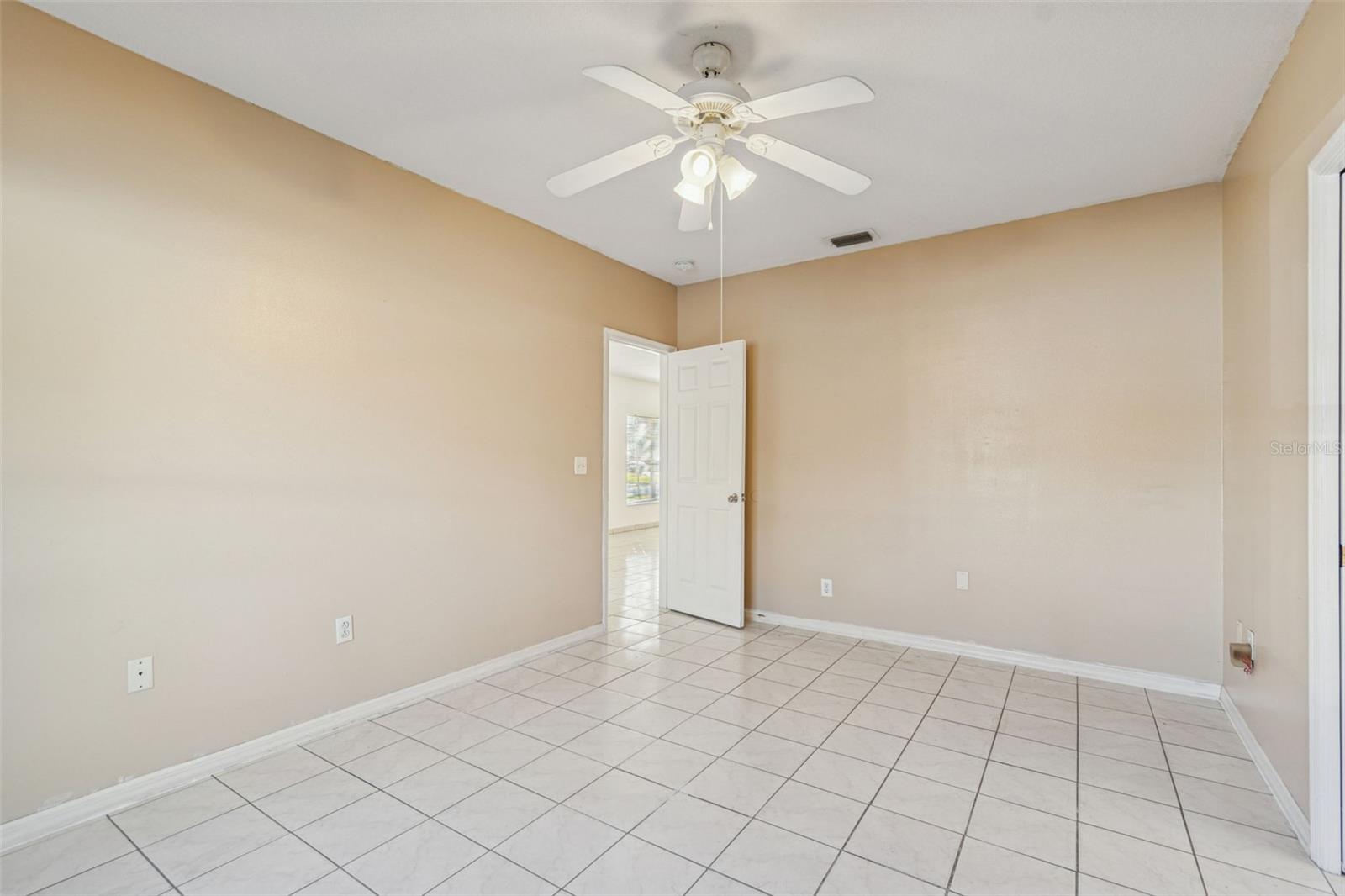 Image 23 of 55 For 11022 Connacht Way