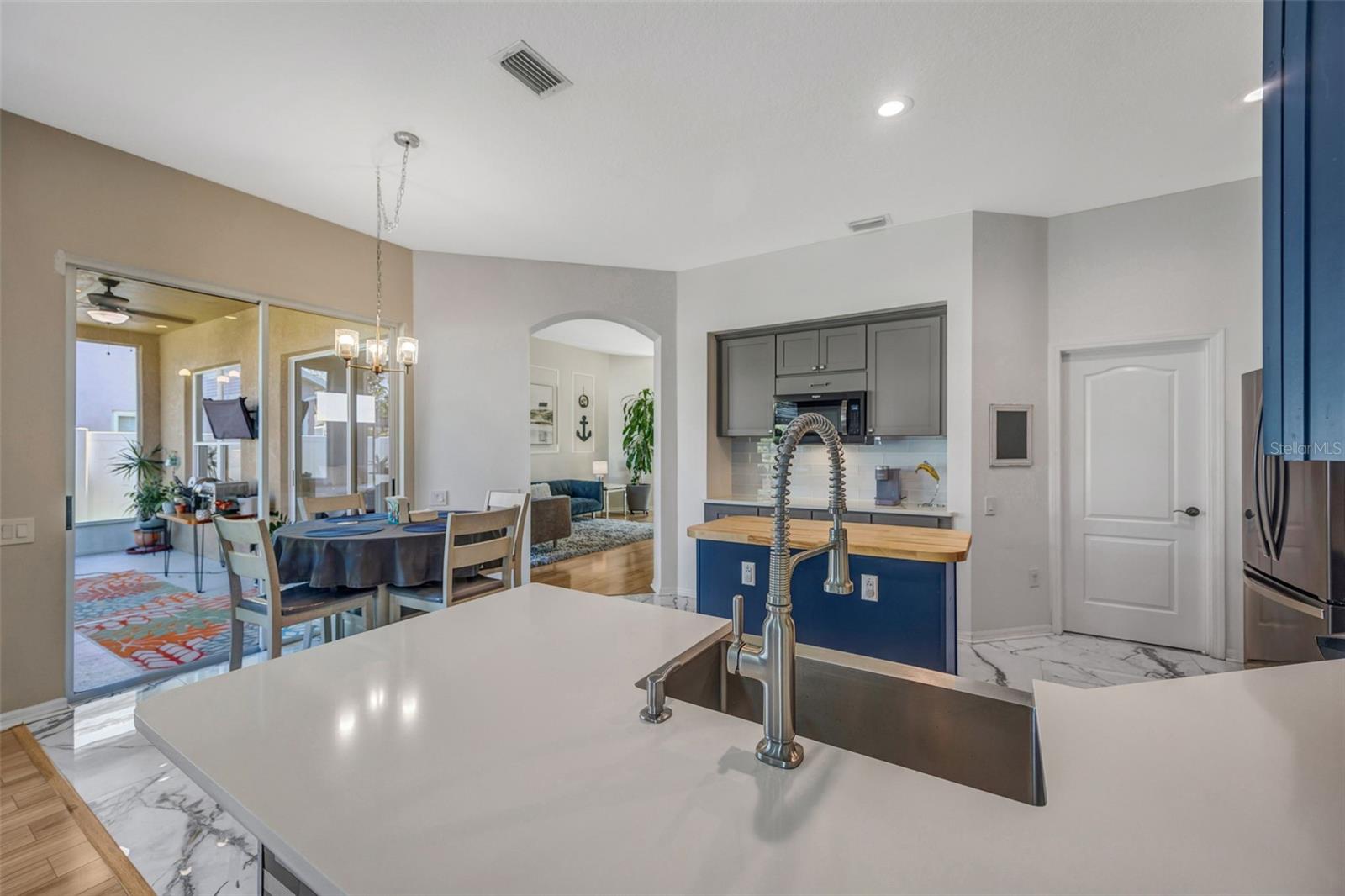 Image 31 of 74 For 22239 Yachtclub Terrace