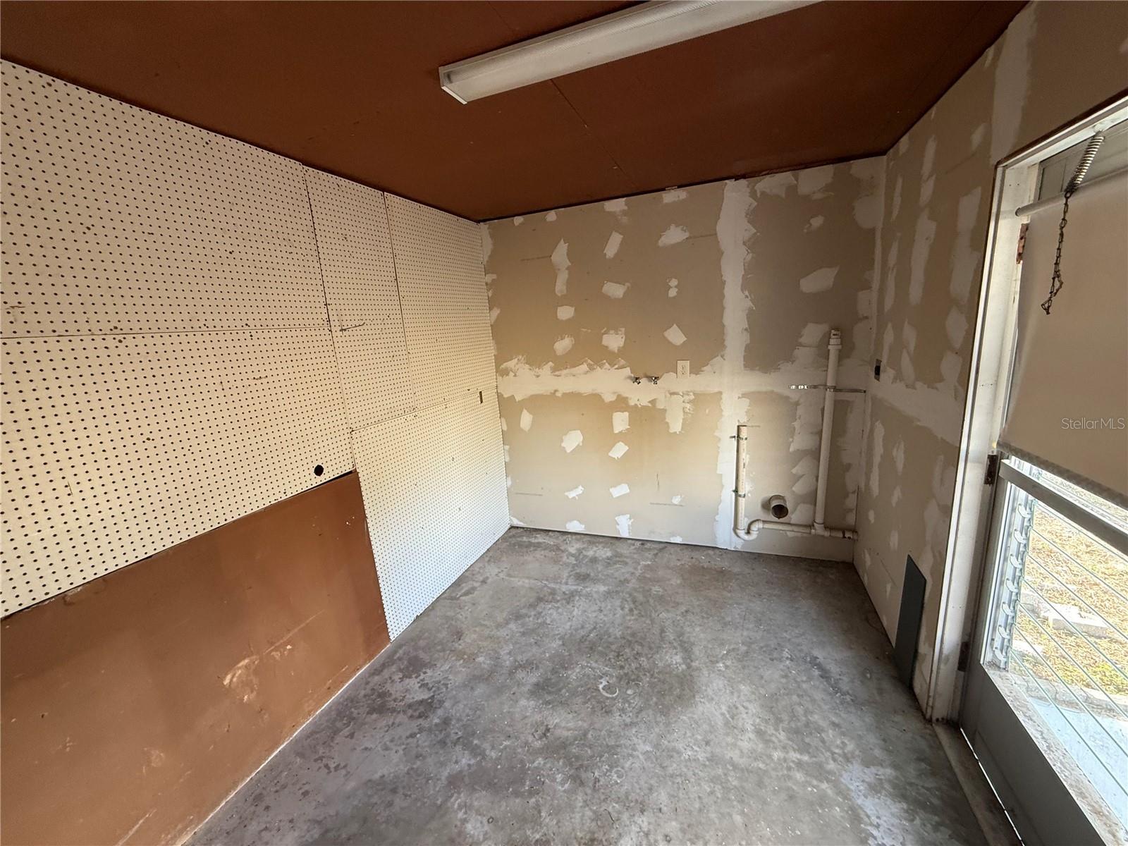 Image 11 of 13 For 709 Bel Air Avenue